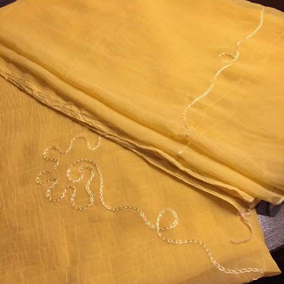 ๐ Sunshine Sass โ Embroidered Wrap That Does It ALL โ๏ธ๐ - Picture 6 of 13